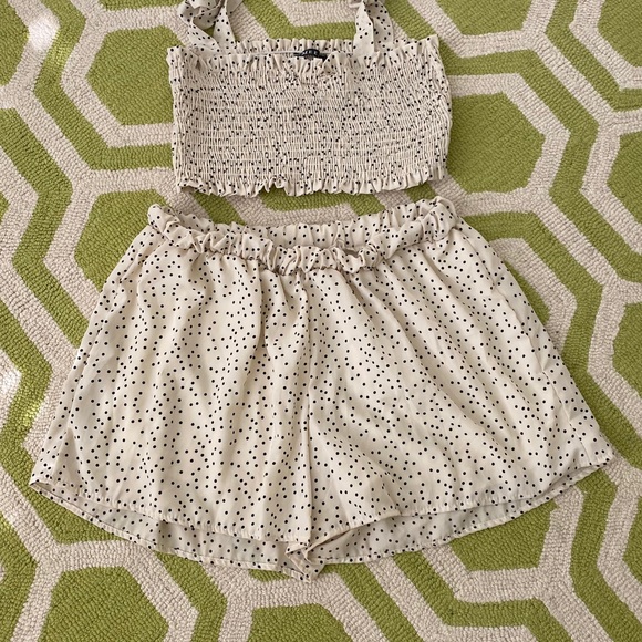 Polka Dot Shorts and Crop Top Set - Picture 4 of 4